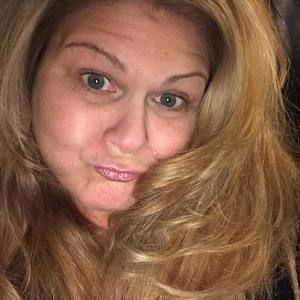 Meet your Posher, Dottie